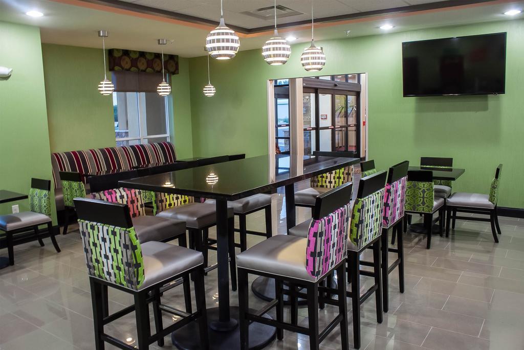 Comfort Inn & Suites ארטסיה מראה חיצוני תמונה