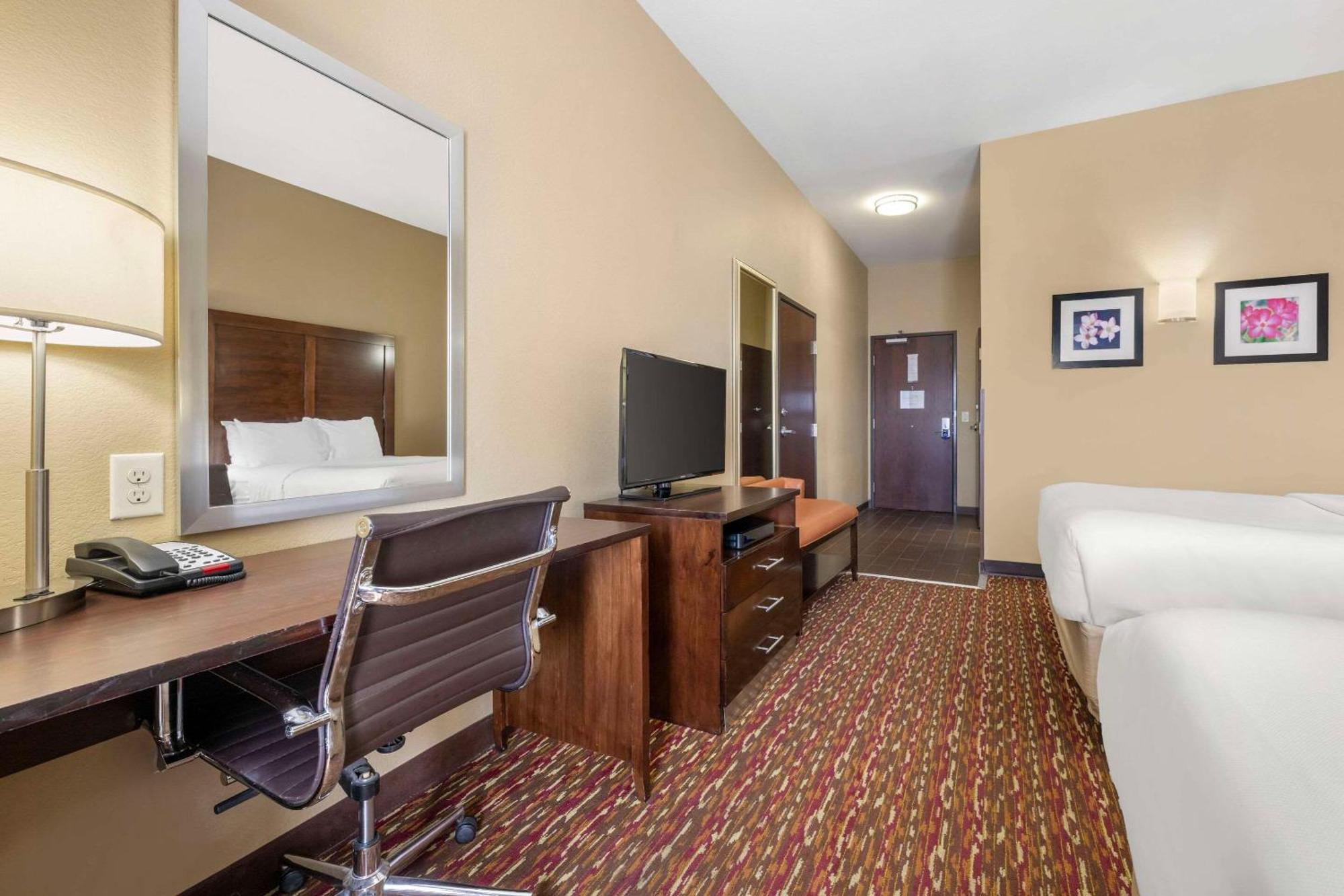 Comfort Inn & Suites ארטסיה מראה חיצוני תמונה