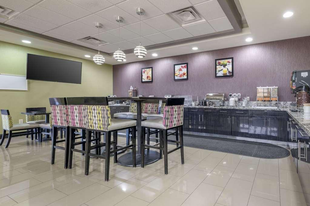Comfort Inn & Suites ארטסיה מסעדה תמונה