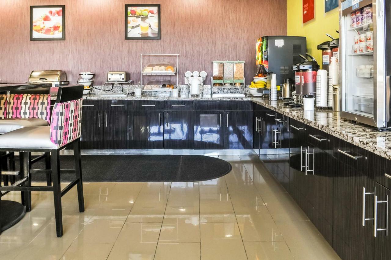 Comfort Inn & Suites ארטסיה מראה חיצוני תמונה